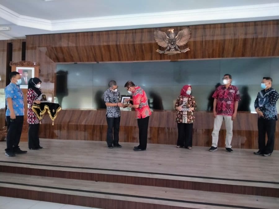 images/2021/berita/10/WhatsApp_Image_2021-10-09_at_19