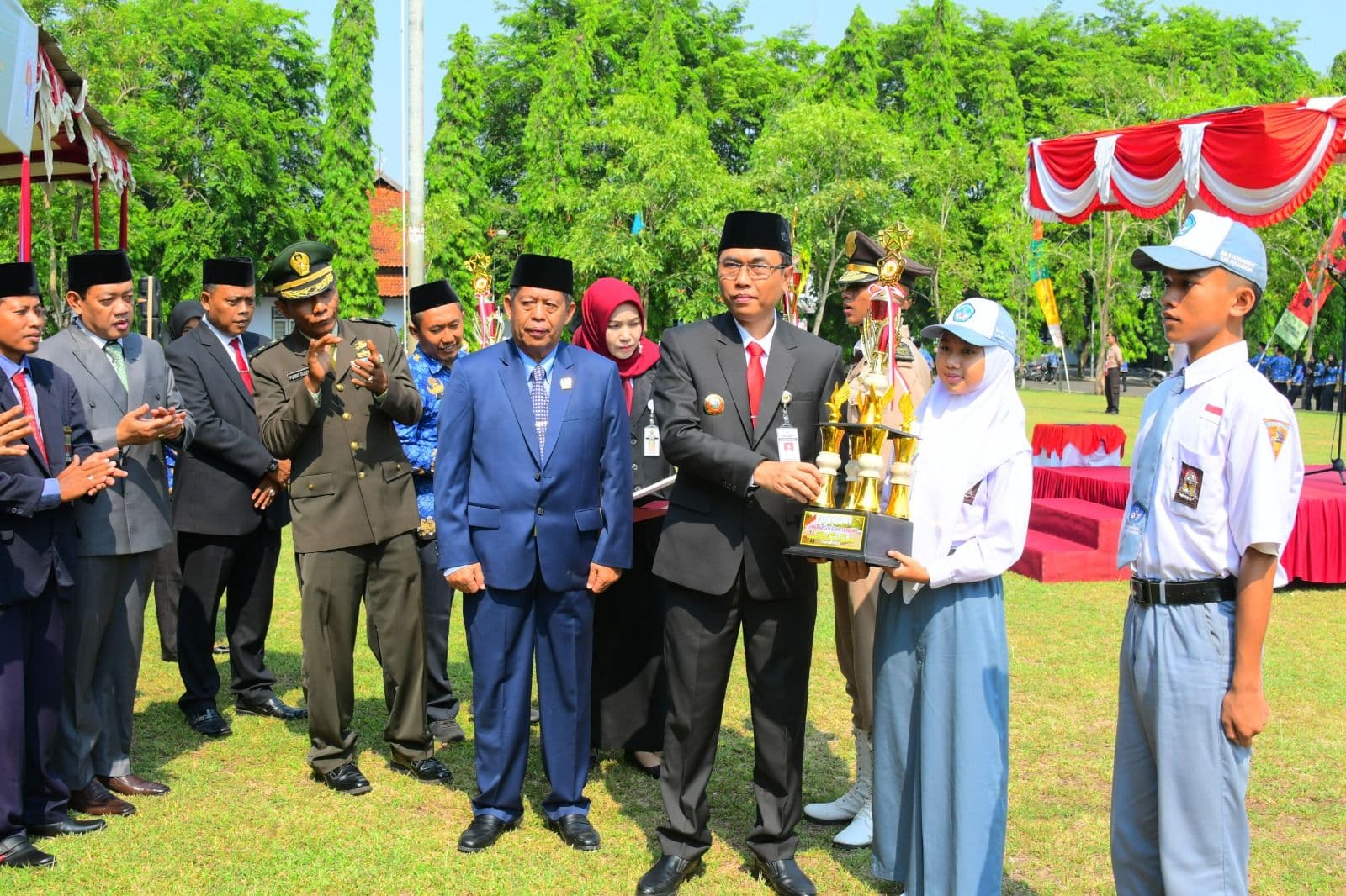 images/2024/berita/10/WhatsApp_Image_2024-10-29_at_072713