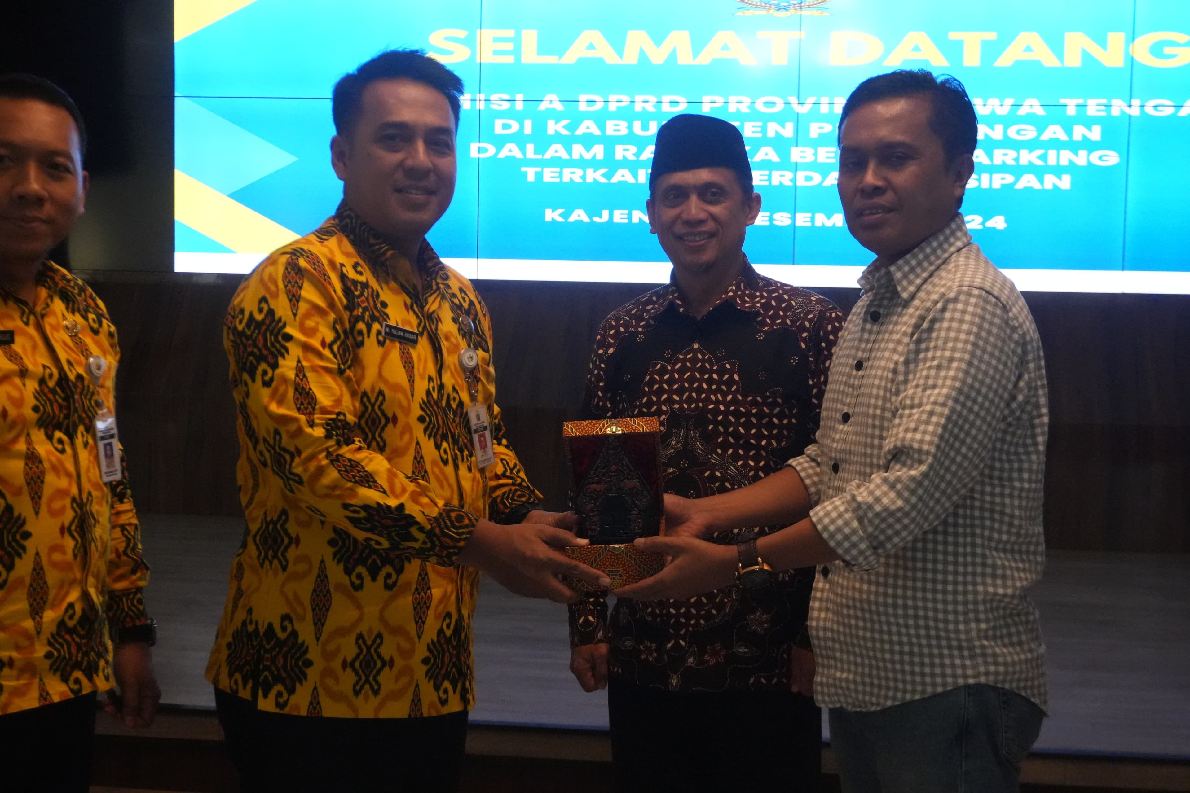 images/2024/berita/12/WhatsApp_Image_2024-12-04_at_185713