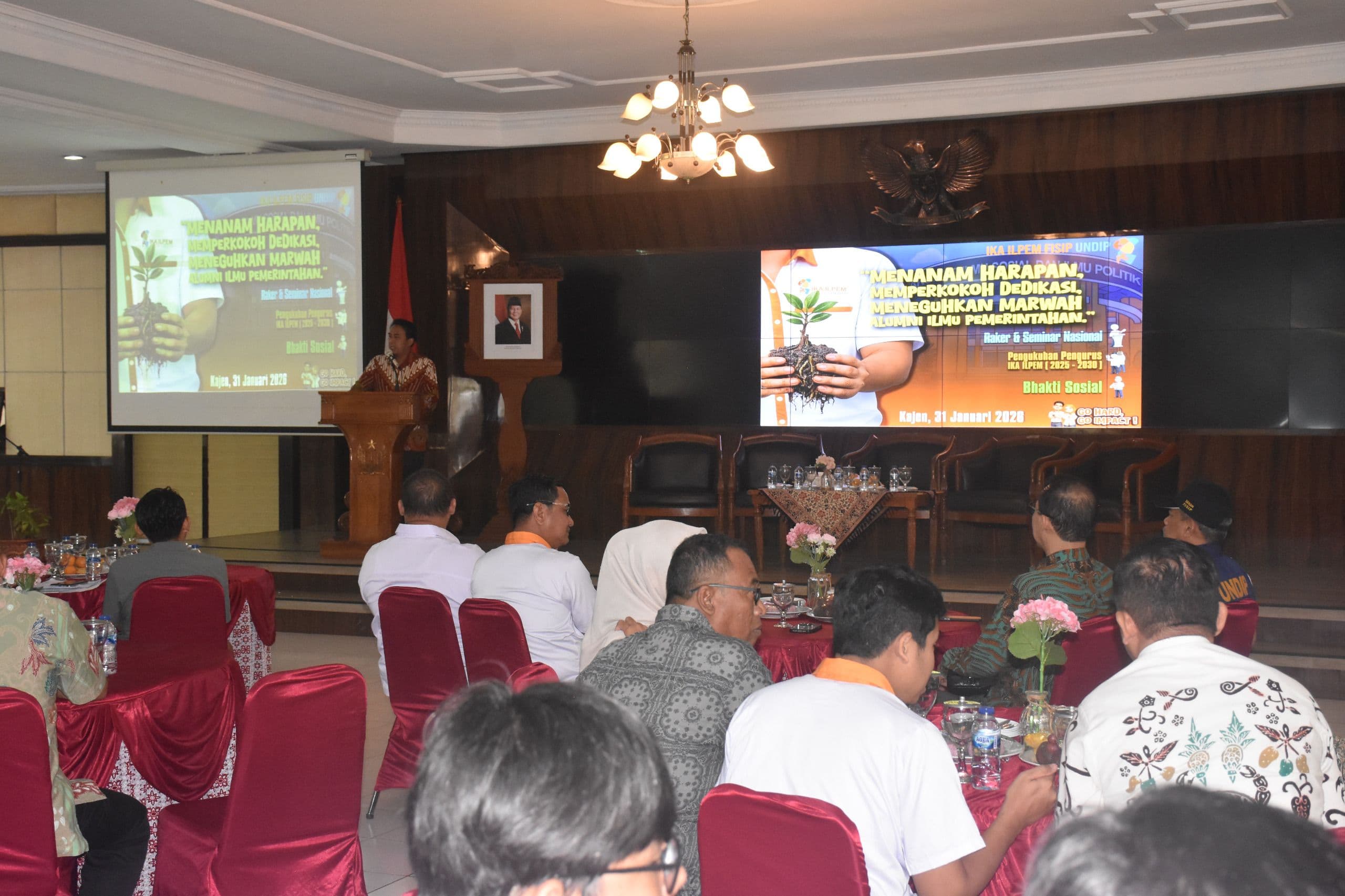 Pemkab Pekalongan Apresiasi Pengukuhan IKA ILPEM Undip yang Dirangkai Bakti Sosial di Tengah Tanggap Darurat.