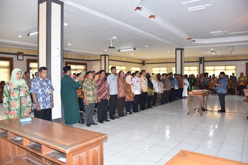 images/2019/berita/08/pelantikan1