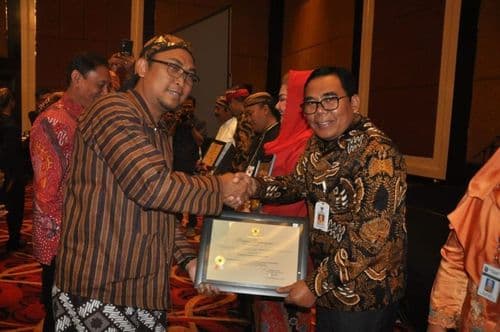 images/2019/berita/11/WhatsApp_Image_2019-11-28_at_13