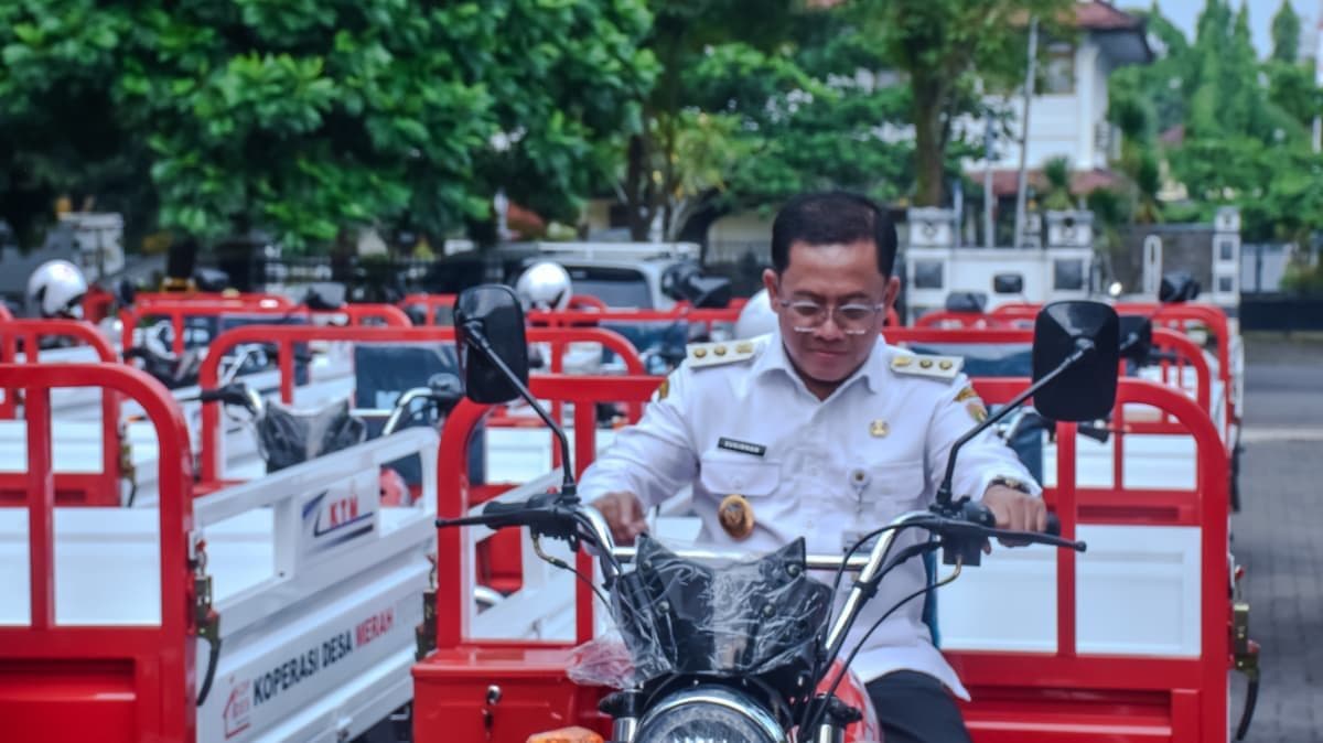 Perkuat KDKMP, Pemkab Pekalongan Distribusikan Puluhan Kendaraan Operasional