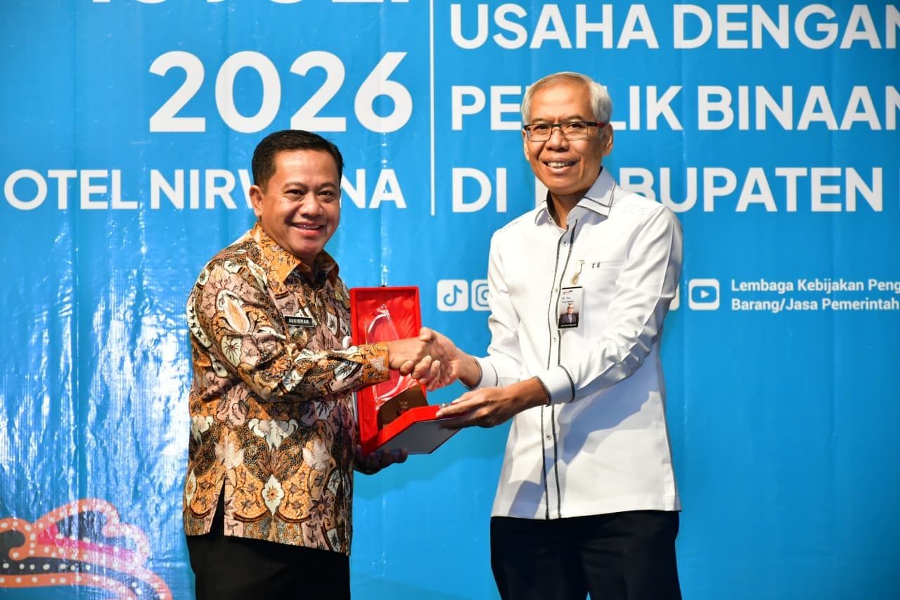 Plt. Bupati Sukirman Dorong UMKM Pekalongan Tingkatkan Kapasitas untuk Masuk Pengadaan Barang dan Jasa Pemerintah